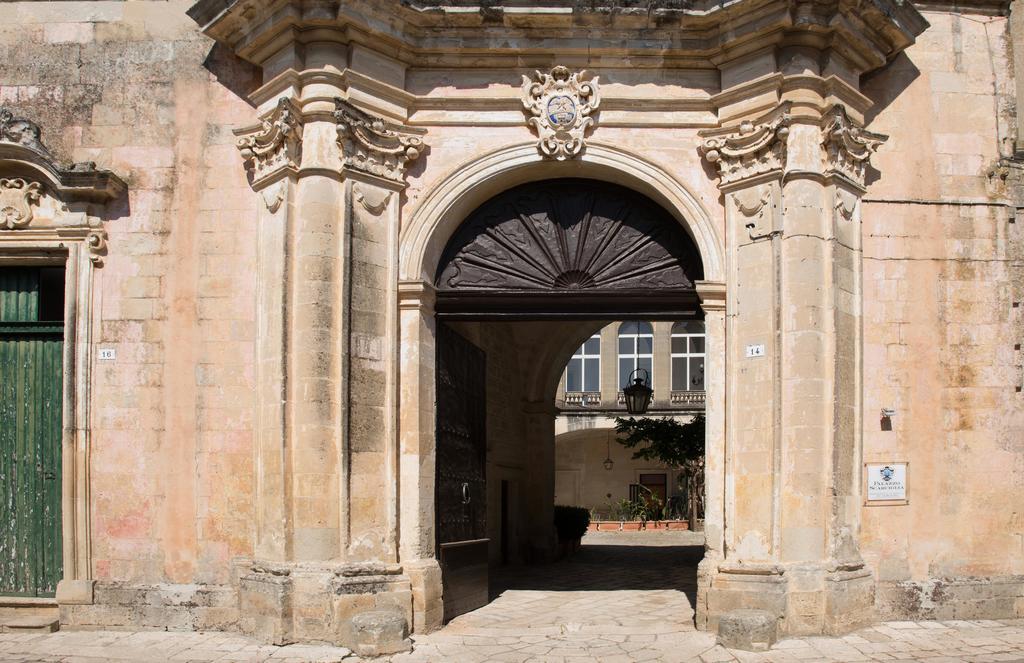 Palazzo Scarciglia - Dimora D'Epoca Bed and Breakfast Minervino di Lecce Esterno foto