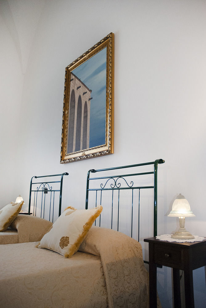 Palazzo Scarciglia - Dimora D'Epoca Bed and Breakfast Minervino di Lecce Esterno foto