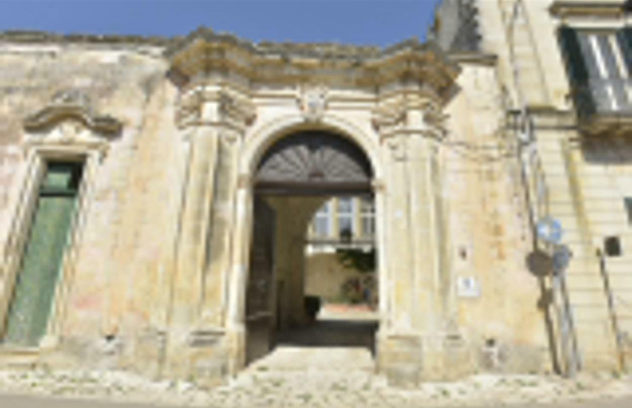 Palazzo Scarciglia - Dimora D'Epoca Bed and Breakfast Minervino di Lecce Esterno foto